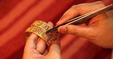 Gold prices on Monday, 1-1-2018 in Egypt and the 21 caliber record 640.5 pounds per gram