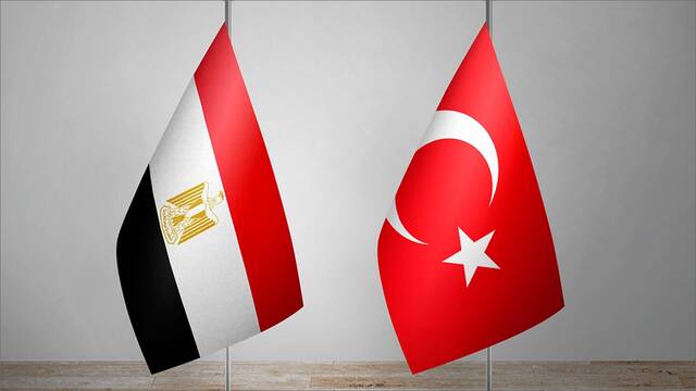 مصر وتركيا ترفعان العلاقات الدبلوماسية إلى مستوى السفراء