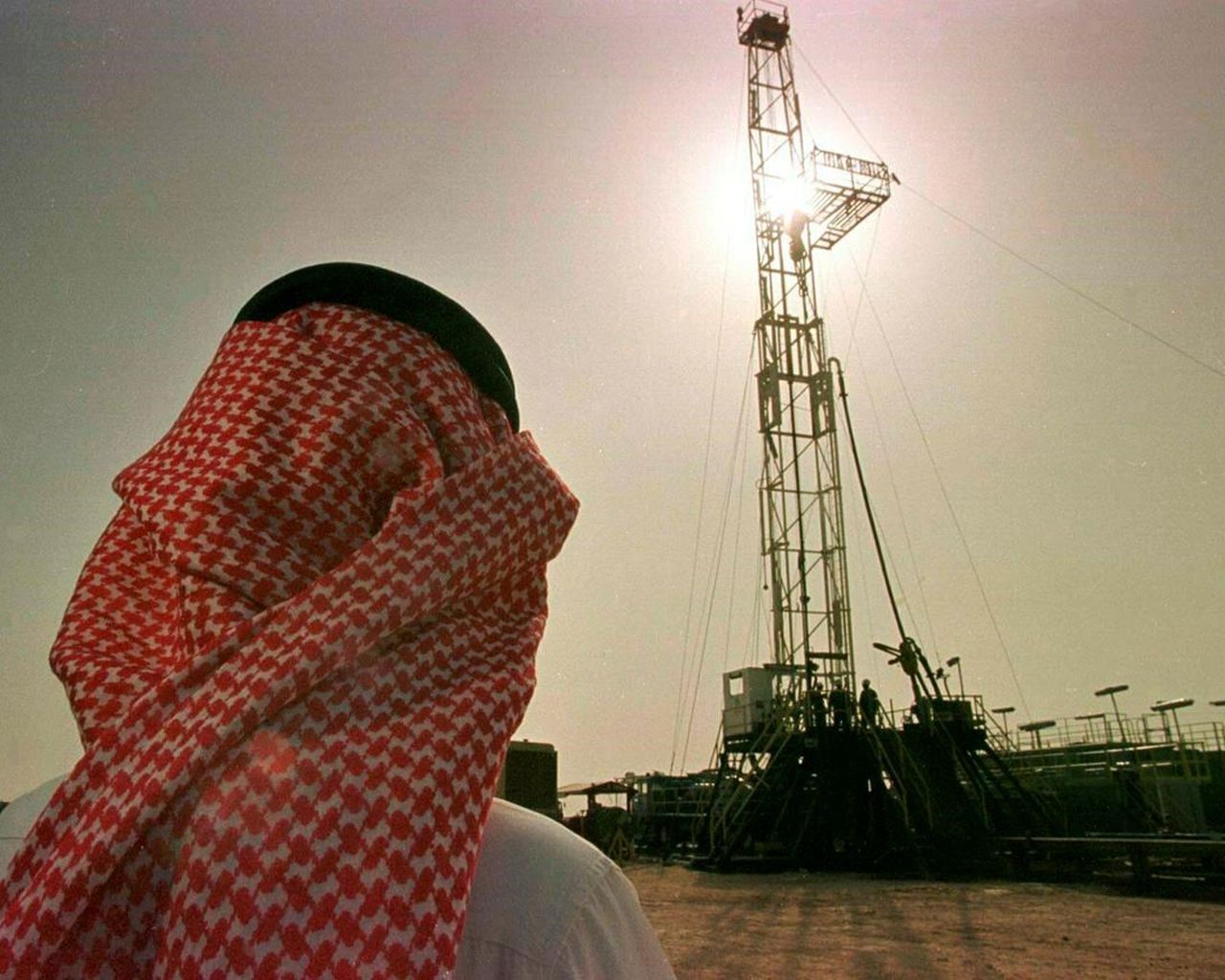 خفض إنتاج النفط.. هل تصبح السعودية أصغر اقتصاد في مجموعة العشرين